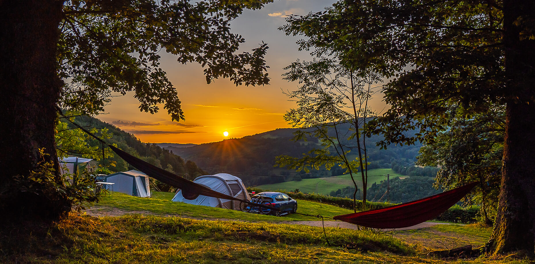 Emplacements pour tente au camping 2 étoiles en Alsace à Orbey, près de Colmar